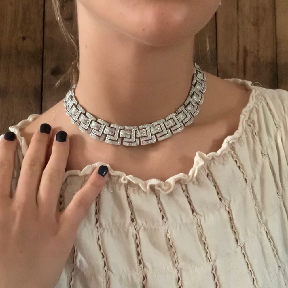 Beautiful vintage Rhinestone choker